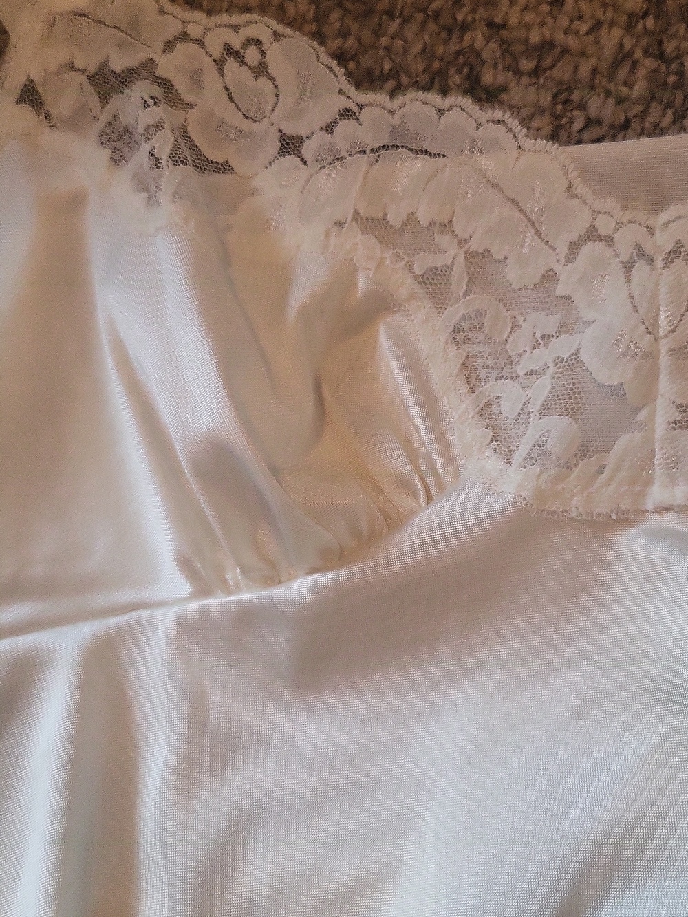 Vintage Womens White Lingerie Slip Dress Noghtgown - Picture 2 of 5